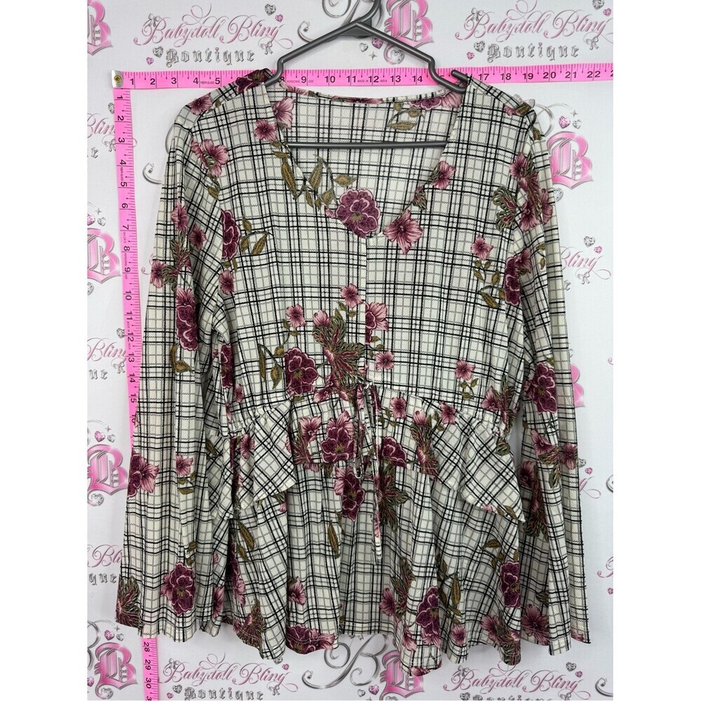 Long sleeve shirt peplum Women’s Floral Plaid Peplum Blouse - Pink/White
